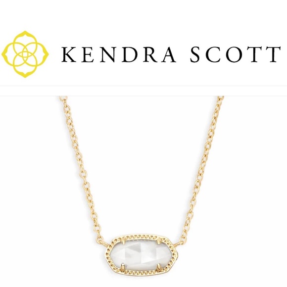 Kendra Scott Jewelry - KENDRA SCOTT Elisa Pendant Necklace in Ivory Mother of Pearl